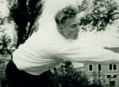 Yn memoriam Dirk van der Zee 1937-2020
