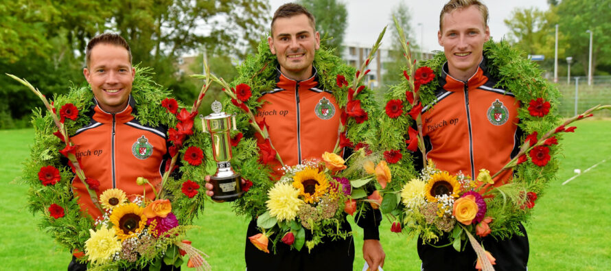 Mooie finale redt kaatspartij Onderling Genoegen Huizum