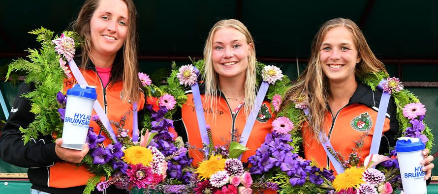 Trio Ilse Tuinenga worstelt en komt boven