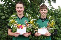 Schooljongens kaatsten in Oude Bildtzijl