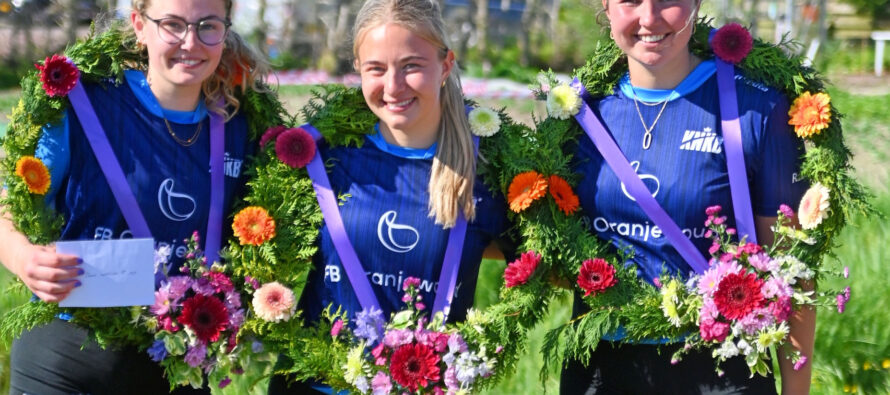 Eerste vrije formatie krans prooi voor Annet, Lisanne en Noa na een thriller finale bij S. F. “Tsjom”.