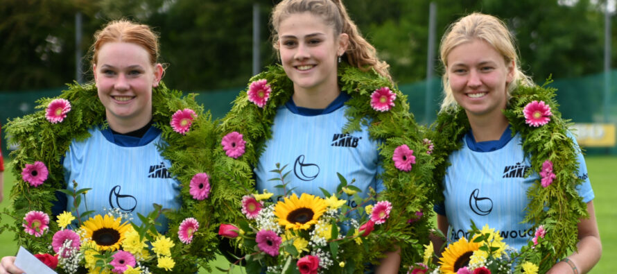 Dames junioren kaatsten in Huizum
