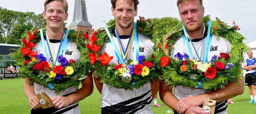 Trio Marten Bergsma wint in Holwerd