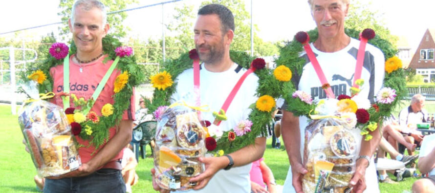 Heren 50+ kaatsten in Dronryp