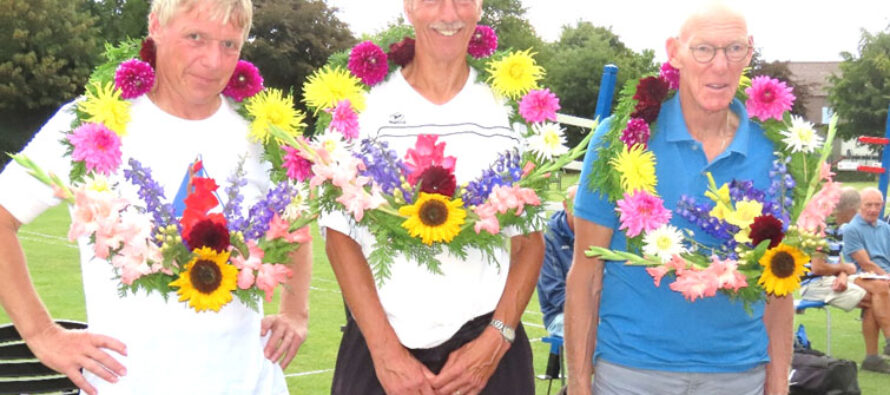 Heren 65+ kaatsten in Bolsward.