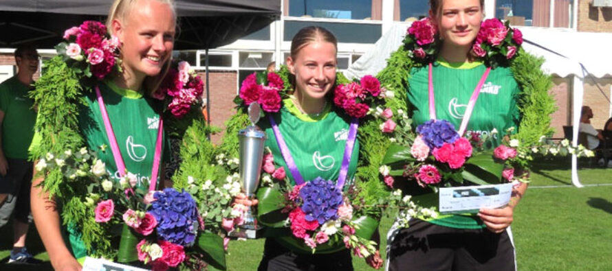 Jeldau Koopmans koningin dames eerste klasse in Reduzum